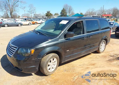2008 Chrysler Town & Country Touring z USA, uszkodzony, nr VIN 2A8HR54P08R699444